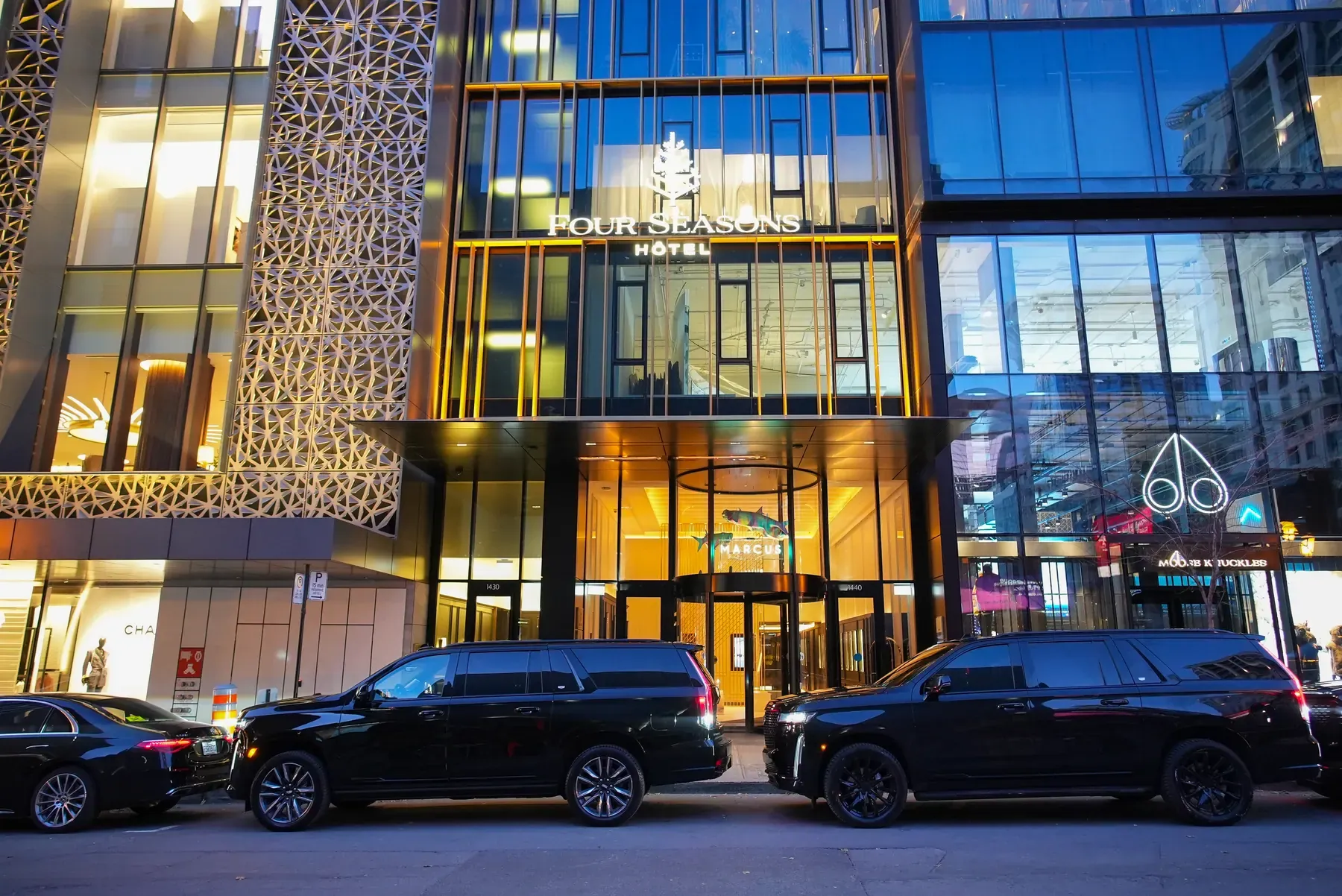 Vehículos VIP Montreal con chofer privado